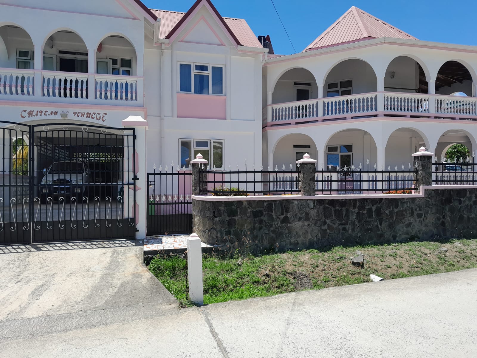 st lucia real estate FAMILY HOME FOR SALE IN CEDAR HEIGHTS, VIEUX FORT online