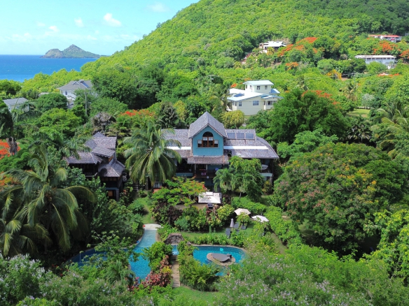 C'est La Vie Villa For Sale in trouya gros islet
