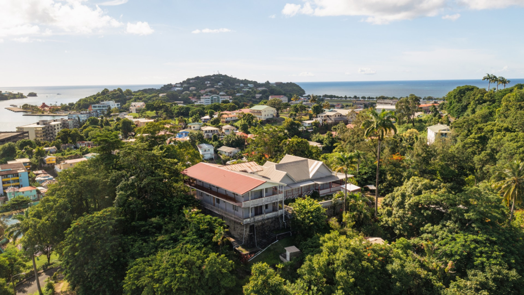 The Calvary full view of house